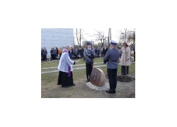 15.04.2011 r. - Pruszków, Dęby Pamięci-13